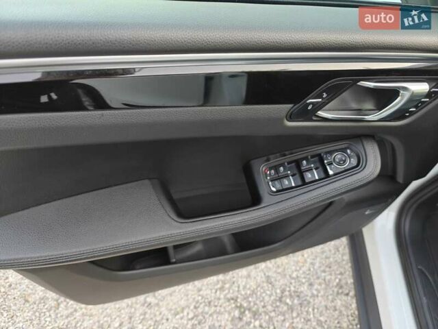 Білий Порше Масан, об'ємом двигуна 1.98 л та пробігом 78 тис. км за 30000 $, фото 11 на Automoto.ua