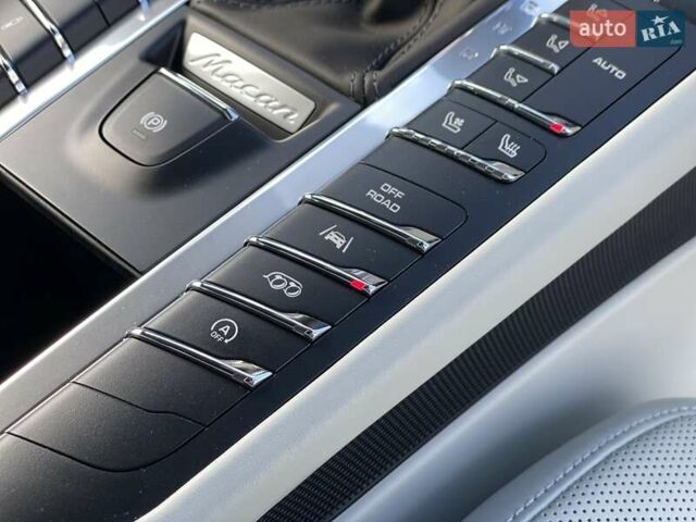 Белый Порше Масан, объемом двигателя 3 л и пробегом 32 тыс. км за 53000 $, фото 27 на Automoto.ua