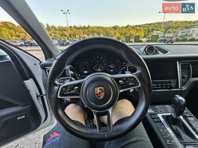 Белый Порше Масан, объемом двигателя 1.98 л и пробегом 76 тыс. км за 28500 $, фото 6 на Automoto.ua