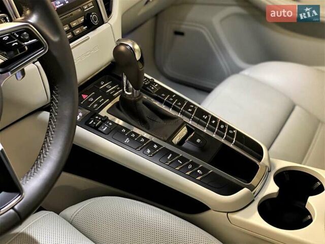 Белый Порше Масан, объемом двигателя 3 л и пробегом 36 тыс. км за 52500 $, фото 29 на Automoto.ua