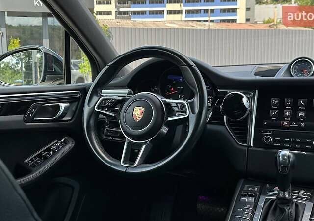 Порше Масан 2017 в Киеве на Automoto.ua Белый Порше Масан, объемом двигателя 1.98 л и пробегом 62 тыс. км за 31999 $, фото 10 на Automoto.ua