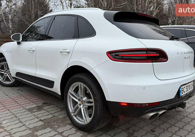 Белый Порше Масан, объемом двигателя 2.99 л и пробегом 47 тыс. км за 29500 $, фото 1 на Automoto.ua