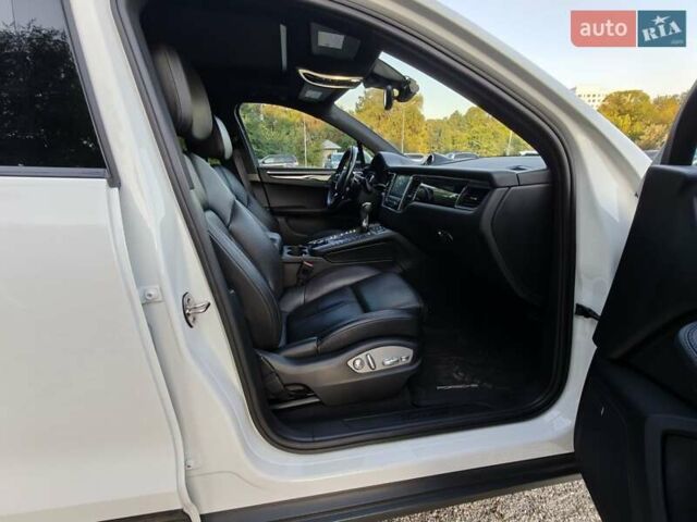 Белый Порше Масан, объемом двигателя 1.98 л и пробегом 76 тыс. км за 28500 $, фото 10 на Automoto.ua