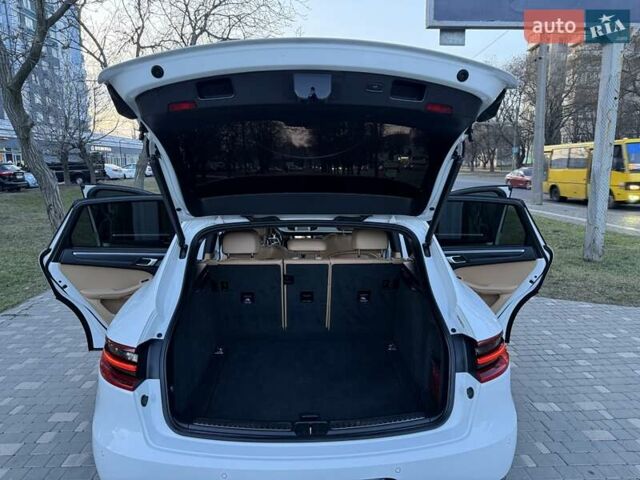 Белый Порше Масан, объемом двигателя 1.98 л и пробегом 134 тыс. км за 38900 $, фото 36 на Automoto.ua