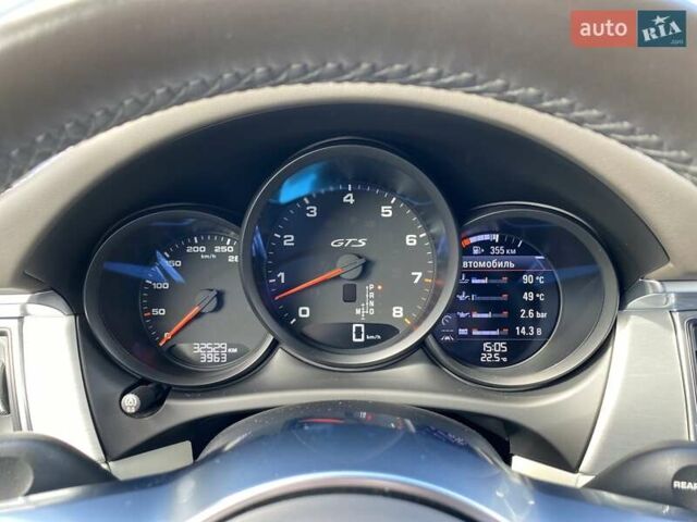 Белый Порше Масан, объемом двигателя 3 л и пробегом 32 тыс. км за 53000 $, фото 23 на Automoto.ua