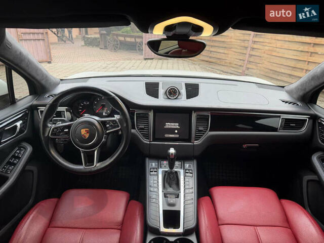 Белый Порше Масан, объемом двигателя 2.99 л и пробегом 47 тыс. км за 29500 $, фото 26 на Automoto.ua