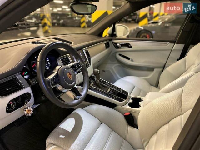 Белый Порше Масан, объемом двигателя 3 л и пробегом 36 тыс. км за 52500 $, фото 23 на Automoto.ua