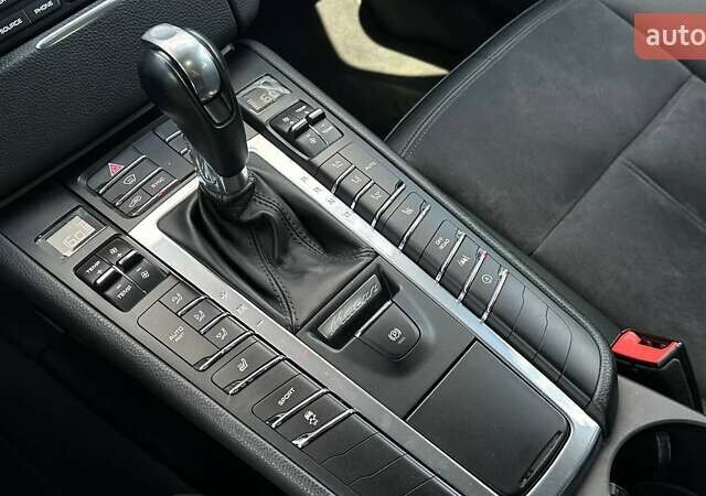 Порше Масан 2017 в Киеве на Automoto.ua Белый Порше Масан, объемом двигателя 1.98 л и пробегом 62 тыс. км за 31999 $, фото 20 на Automoto.ua