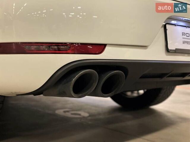 Белый Порше Масан, объемом двигателя 3 л и пробегом 36 тыс. км за 52500 $, фото 16 на Automoto.ua