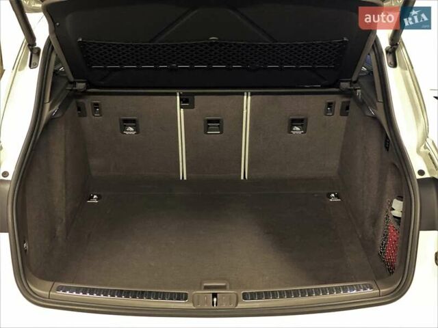 Белый Порше Масан, объемом двигателя 3 л и пробегом 36 тыс. км за 52500 $, фото 17 на Automoto.ua