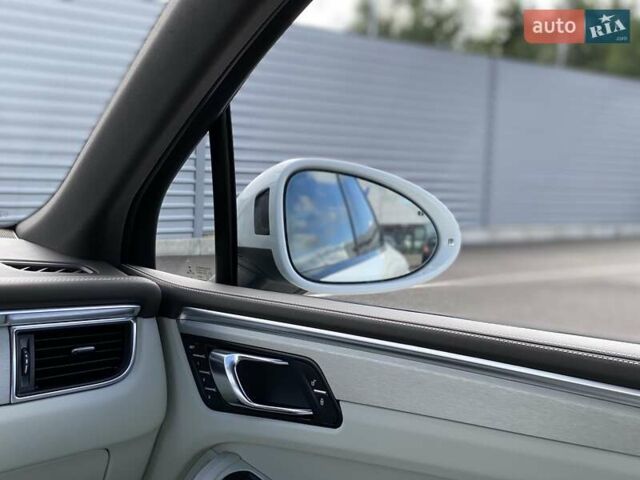 Белый Порше Масан, объемом двигателя 3 л и пробегом 32 тыс. км за 53000 $, фото 32 на Automoto.ua