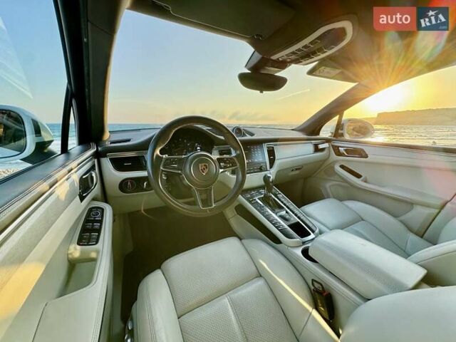 Білий Порше Масан, об'ємом двигуна 1.98 л та пробігом 115 тис. км за 45000 $, фото 6 на Automoto.ua