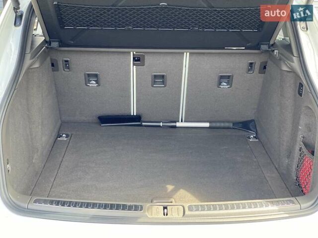 Белый Порше Масан, объемом двигателя 3 л и пробегом 32 тыс. км за 53000 $, фото 38 на Automoto.ua