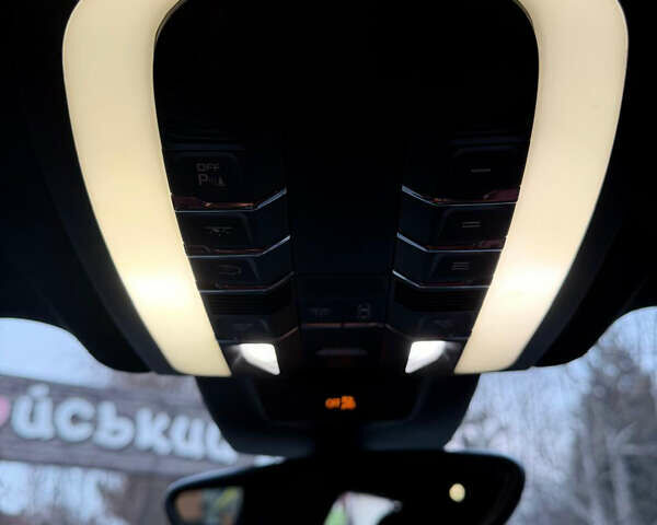 Белый Порше Масан, объемом двигателя 2.99 л и пробегом 47 тыс. км за 29500 $, фото 27 на Automoto.ua