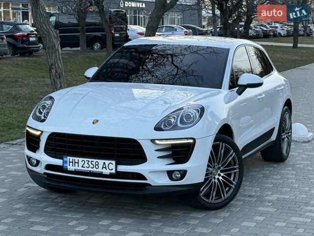 Белый Порше Масан, объемом двигателя 1.98 л и пробегом 134 тыс. км за 38900 $, фото 4 на Automoto.ua
