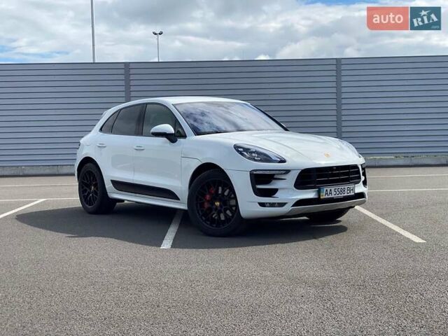 Белый Порше Масан, объемом двигателя 3 л и пробегом 32 тыс. км за 53000 $, фото 5 на Automoto.ua