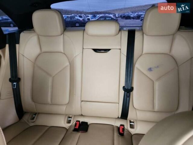 Порше Масан 2018 у Луцьку на Automoto.ua Білий Порше Масан, об'ємом двигуна 3 л та пробігом 75 тис. км за 12000 $, фото 8 на Automoto.ua