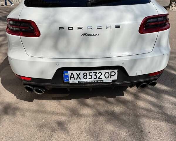 Белый Порше Масан, объемом двигателя 1.98 л и пробегом 120 тыс. км за 27999 $, фото 7 на Automoto.ua
