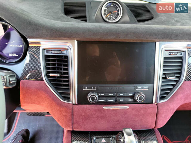 Белый Порше Масан, объемом двигателя 3 л и пробегом 53 тыс. км за 44444 $, фото 18 на Automoto.ua