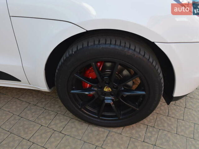 Белый Порше Масан, объемом двигателя 3 л и пробегом 88 тыс. км за 31900 $, фото 9 на Automoto.ua