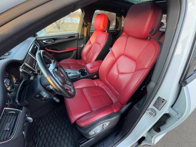 Білий Порше Масан, об'ємом двигуна 2 л та пробігом 50 тис. км за 30200 $, фото 8 на Automoto.ua