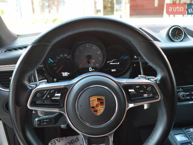 Белый Порше Масан, объемом двигателя 3 л и пробегом 88 тыс. км за 31900 $, фото 17 на Automoto.ua