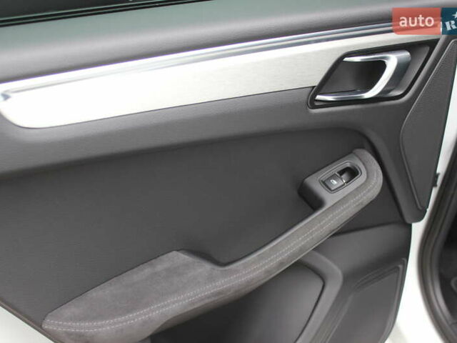 Порше Масан 2018 у Дніпро (Дніпропетровську) на Automoto.ua Білий Порше Масан, об'ємом двигуна 3 л та пробігом 105 тис. км за 49999 $, фото 17 на Automoto.ua