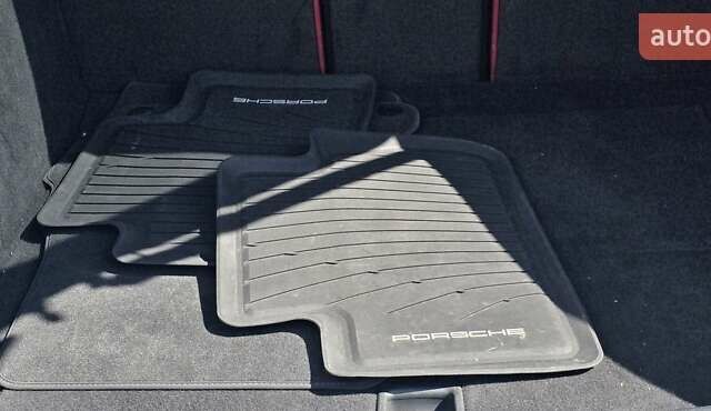 Порше Масан 2018 в Луцке на Automoto.ua Белый Порше Масан, объемом двигателя 1.98 л и пробегом 122 тыс. км за 28300 $, фото 27 на Automoto.ua