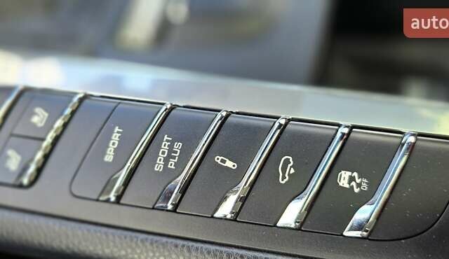 Порше Масан 2018 в Луцке на Automoto.ua Белый Порше Масан, объемом двигателя 1.98 л и пробегом 122 тыс. км за 28300 $, фото 8 на Automoto.ua