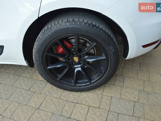 Белый Порше Масан, объемом двигателя 3 л и пробегом 88 тыс. км за 31900 $, фото 3 на Automoto.ua