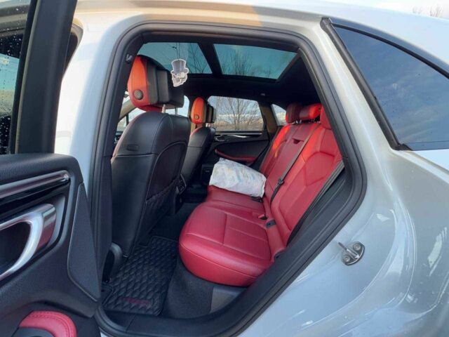 Білий Порше Масан, об'ємом двигуна 2 л та пробігом 50 тис. км за 30200 $, фото 7 на Automoto.ua