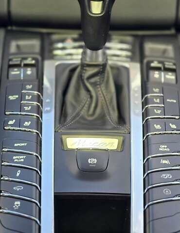 Порше Масан 2018 в Луцке на Automoto.ua Белый Порше Масан, объемом двигателя 1.98 л и пробегом 122 тыс. км за 28300 $, фото 19 на Automoto.ua