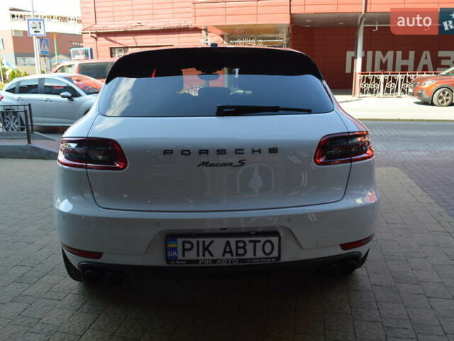 Белый Порше Масан, объемом двигателя 3 л и пробегом 88 тыс. км за 31900 $, фото 6 на Automoto.ua
