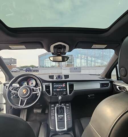 Белый Порше Масан, объемом двигателя 3 л и пробегом 78 тыс. км за 31000 $, фото 46 на Automoto.ua