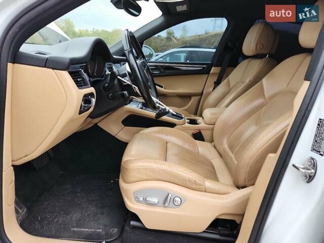 Порше Масан 2018 у Луцьку на Automoto.ua Білий Порше Масан, об'ємом двигуна 3 л та пробігом 75 тис. км за 12000 $, фото 6 на Automoto.ua