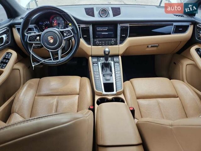 Порше Масан 2018 у Луцьку на Automoto.ua Білий Порше Масан, об'ємом двигуна 3 л та пробігом 75 тис. км за 12000 $, фото 7 на Automoto.ua