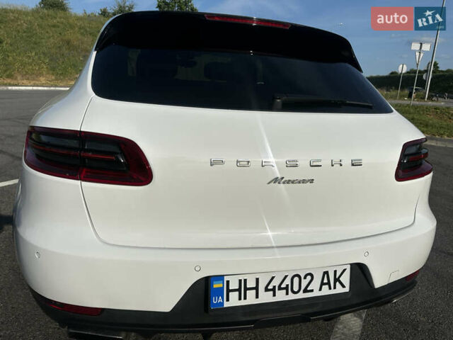 Белый Порше Масан, объемом двигателя 1.98 л и пробегом 127 тыс. км за 30888 $, фото 9 на Automoto.ua