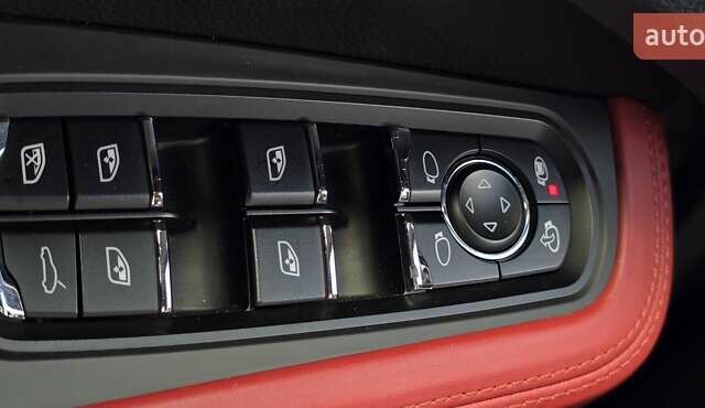 Порше Масан 2018 в Луцке на Automoto.ua Белый Порше Масан, объемом двигателя 1.98 л и пробегом 122 тыс. км за 28300 $, фото 4 на Automoto.ua