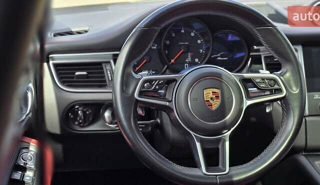 Порше Масан 2018 в Луцке на Automoto.ua Белый Порше Масан, объемом двигателя 1.98 л и пробегом 122 тыс. км за 28300 $, фото 17 на Automoto.ua