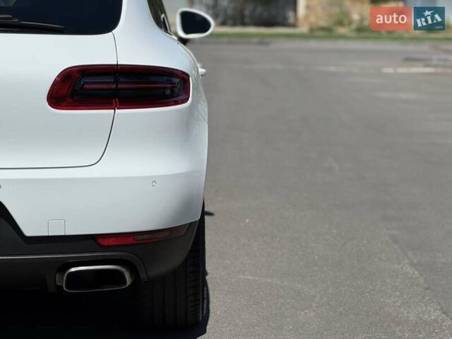 Білий Порше Масан, об'ємом двигуна 2 л та пробігом 184 тис. км за 25700 $, фото 4 на Automoto.ua