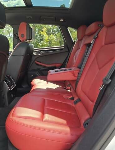 Порше Масан 2018 в Луцке на Automoto.ua Белый Порше Масан, объемом двигателя 1.98 л и пробегом 122 тыс. км за 28300 $, фото 26 на Automoto.ua