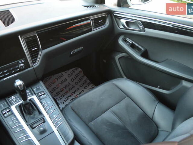 Белый Порше Масан, объемом двигателя 3 л и пробегом 88 тыс. км за 31900 $, фото 35 на Automoto.ua