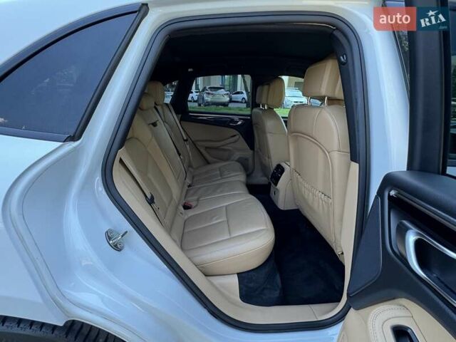 Білий Порше Масан, об'ємом двигуна 1.98 л та пробігом 183 тис. км за 26900 $, фото 43 на Automoto.ua