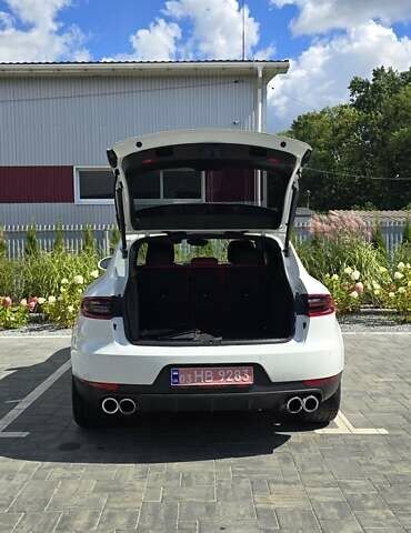 Порше Масан 2018 в Луцке на Automoto.ua Белый Порше Масан, объемом двигателя 1.98 л и пробегом 122 тыс. км за 28300 $, фото 28 на Automoto.ua