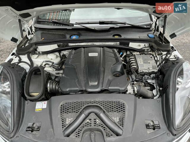 Белый Порше Масан, объемом двигателя 3 л и пробегом 130 тыс. км за 35500 $, фото 85 на Automoto.ua