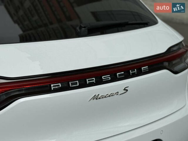 Белый Порше Масан, объемом двигателя 3 л и пробегом 130 тыс. км за 36500 $, фото 37 на Automoto.ua