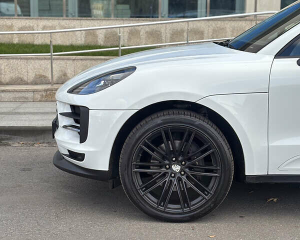 Білий Порше Масан, об'ємом двигуна 1.98 л та пробігом 55 тис. км за 42900 $, фото 5 на Automoto.ua