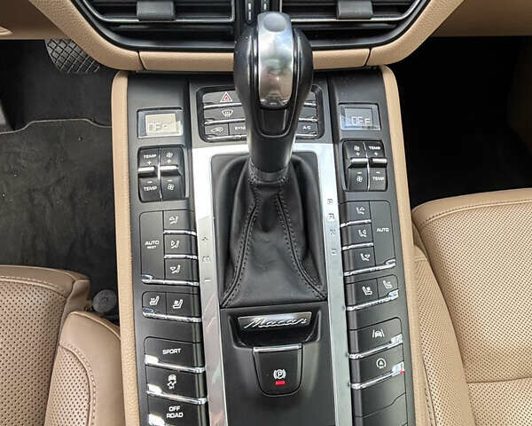 Білий Порше Масан, об'ємом двигуна 1.98 л та пробігом 55 тис. км за 42900 $, фото 14 на Automoto.ua