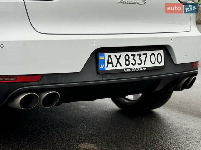Білий Порше Масан, об'ємом двигуна 3 л та пробігом 130 тис. км за 36999 $, фото 31 на Automoto.ua