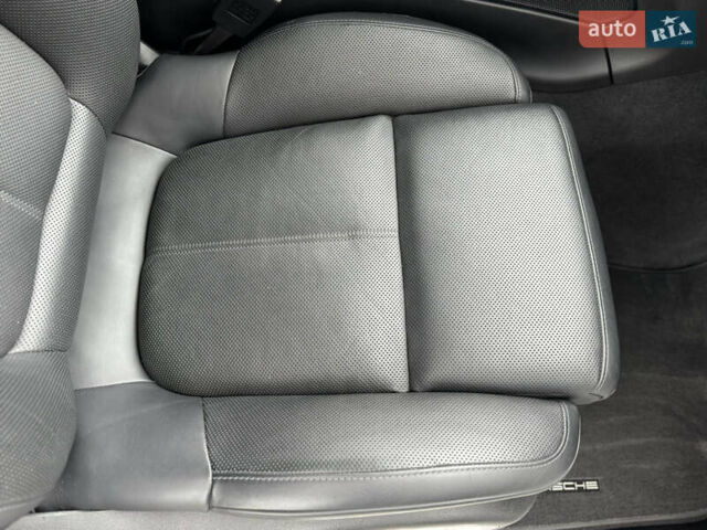 Белый Порше Масан, объемом двигателя 3 л и пробегом 130 тыс. км за 36500 $, фото 60 на Automoto.ua